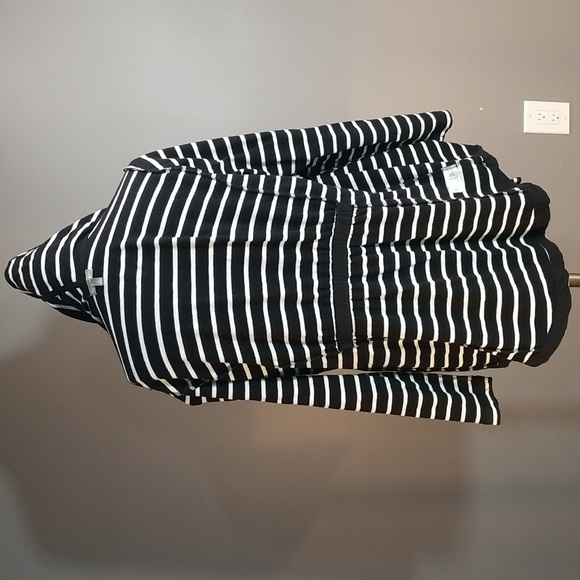 Petite MP Talbots super stretchy black and white casual cardigan size medium P - Picture 13 of 14